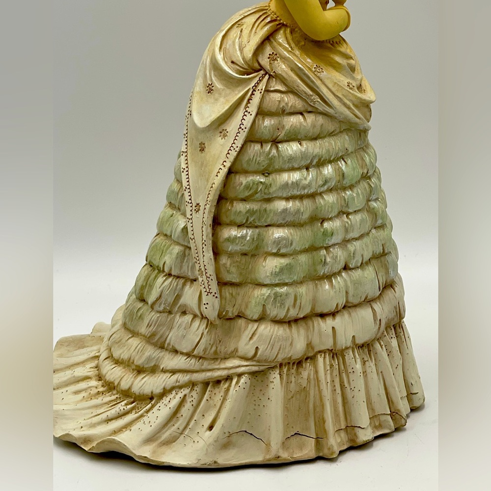 Rare Vintage 12” Resin Victorian Lady Southern Belle Detailed Collectible Statue - Picture 9 of 16